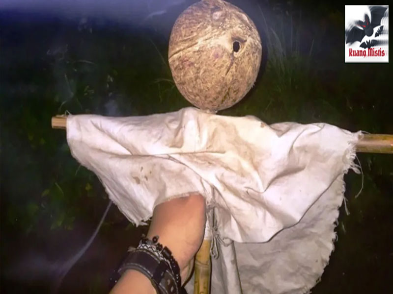 Boneka Mistis Asli Indonesia