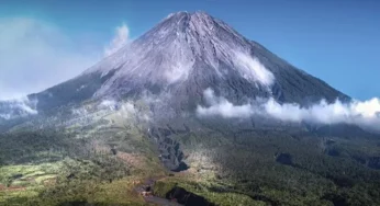 Misteri Gunung Salak: Kisah Prabu Siliwangi dan Fenomena Mistis yang Menghantui Para Pendaki