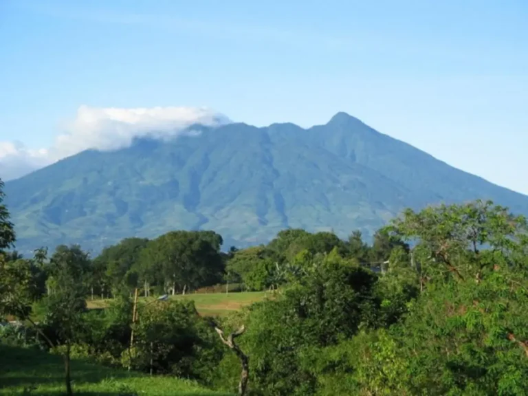 Gunung Salak