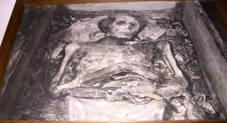 Hantu Putih di Kastil Dragsholm Denmark, Cinta Abadi di Balik Dinding Batu