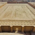 Bangunan Bersejarah yang Dipercaya Menyimpan Pintu ke Dunia Lain