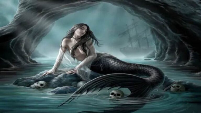 Mitos Ular Kepala Manusia: Fakta atau Fiksi?