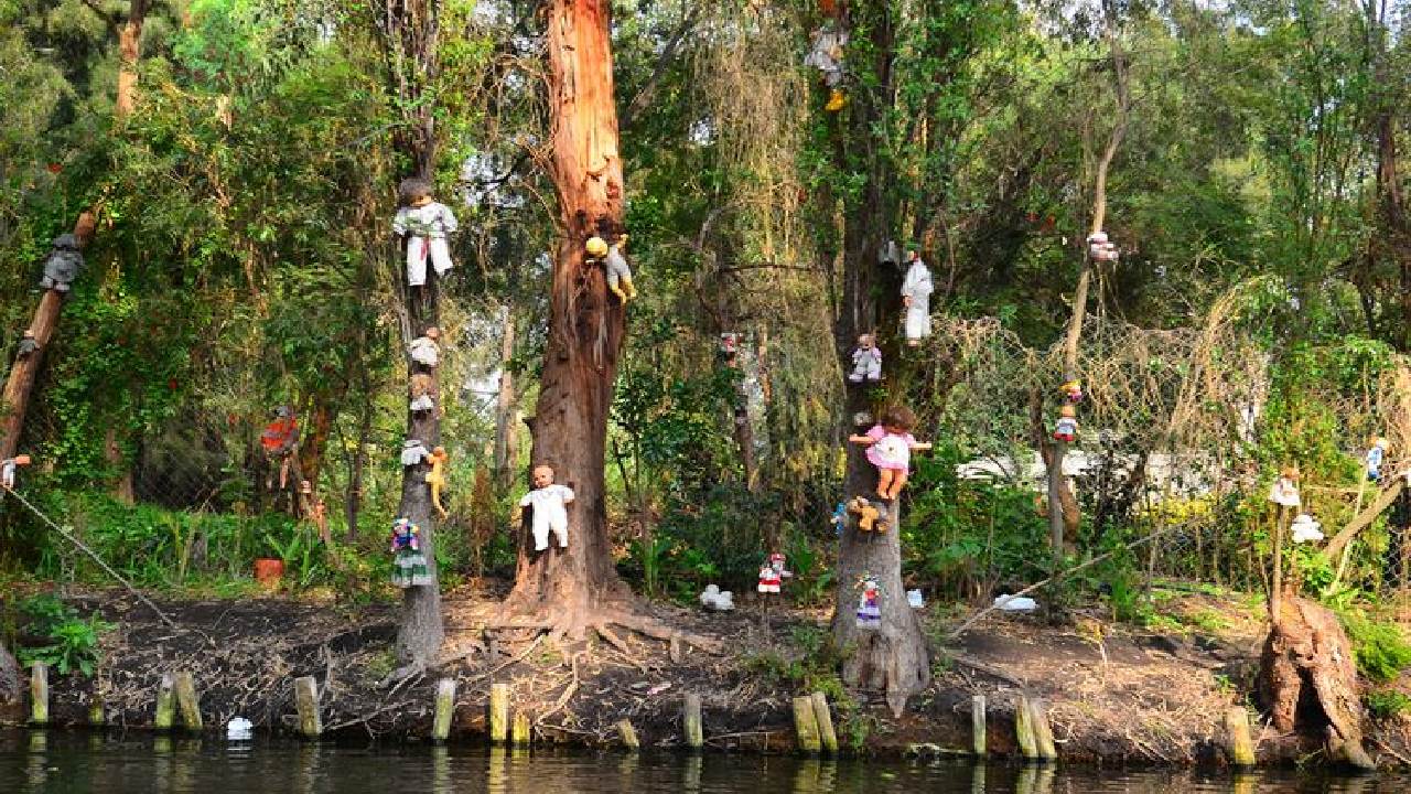 Tempat Paling Angker di Dunia: Jejak Legenda Menyeramkan yang Tak Pernah Hilang